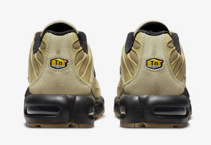 NIKE AIR MAX PLUS GOLD BLACK GUM - Spéciale édition